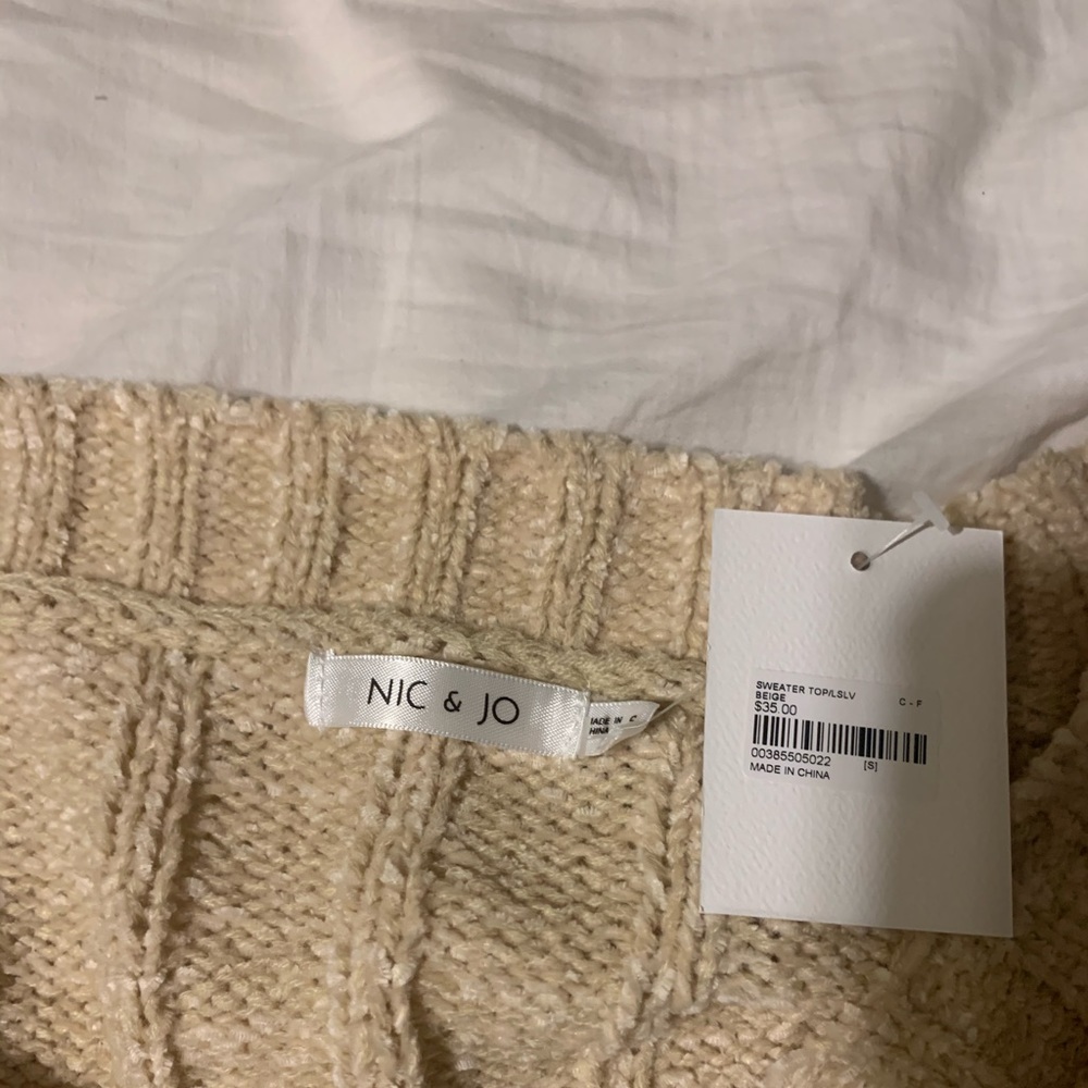 NWT sweaters - Picture 2 of 3